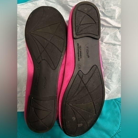 Fioni pink satin ballet flats rosette toe size 5 - Picture 5 of 10